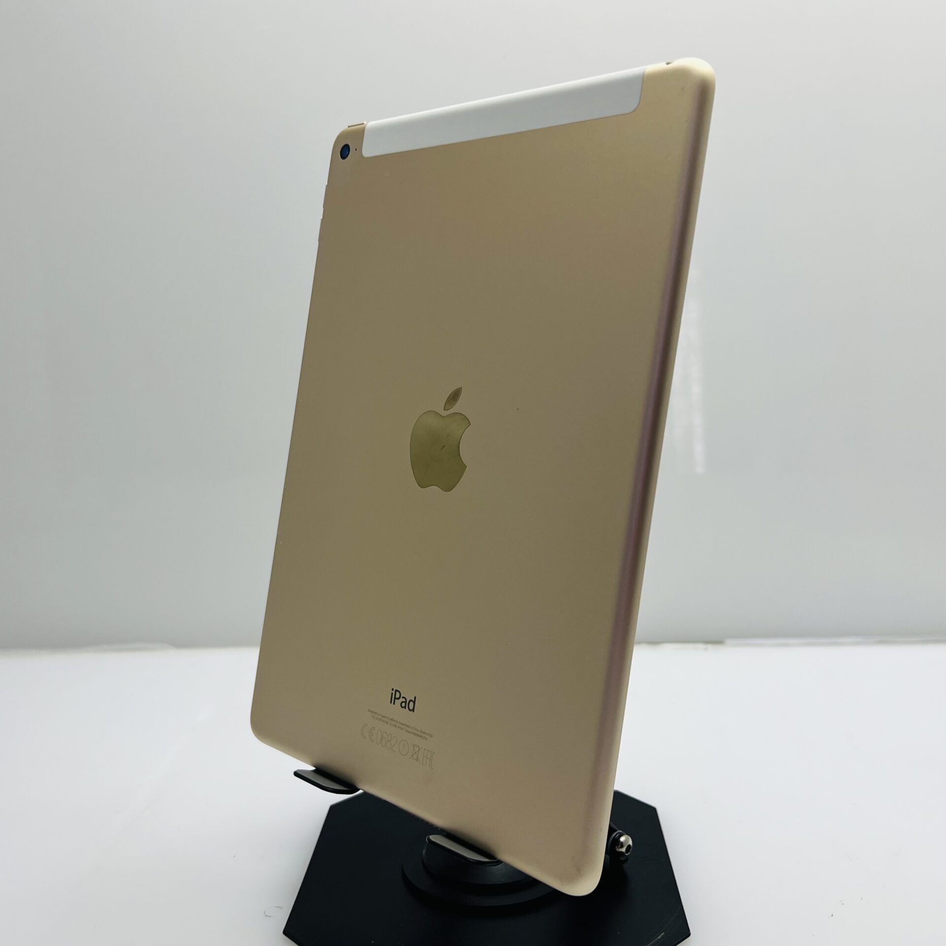 Apple iPad Air 2 64GB (WiFi/Cellular) Gold - (Grade B) - Image 7