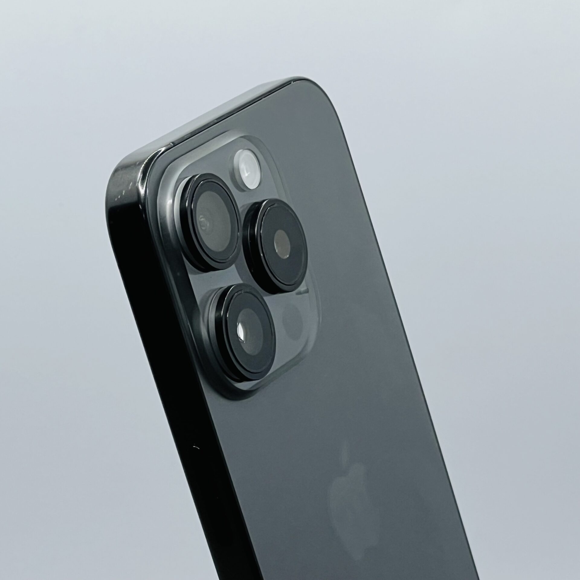 Apple iPhone 15 Pro 256GB Black Titanium (Grade B) - No Face ID - Image 11