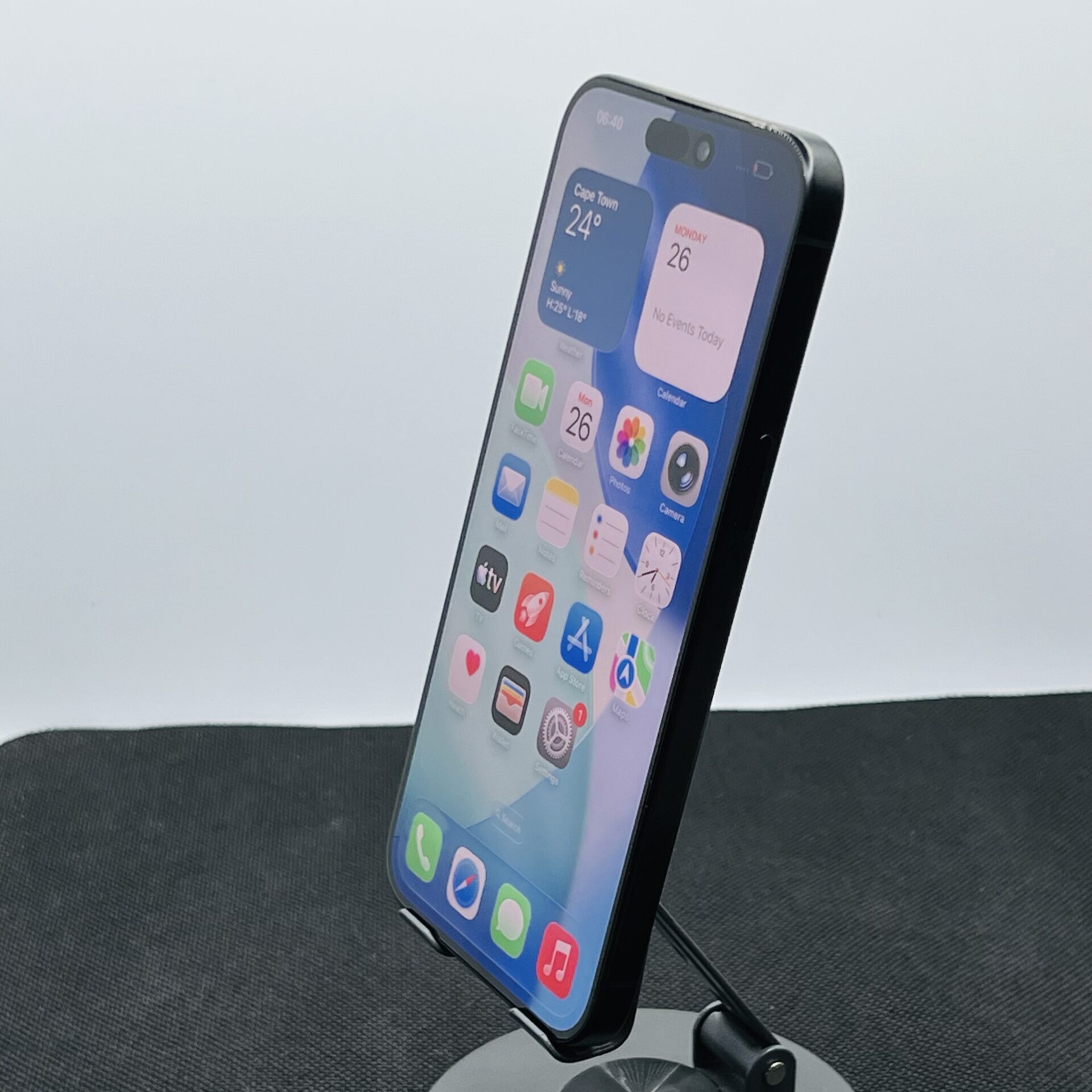 Apple iPhone 15 Pro Max 256GB Black Titanium – (Grade B) - Image 6