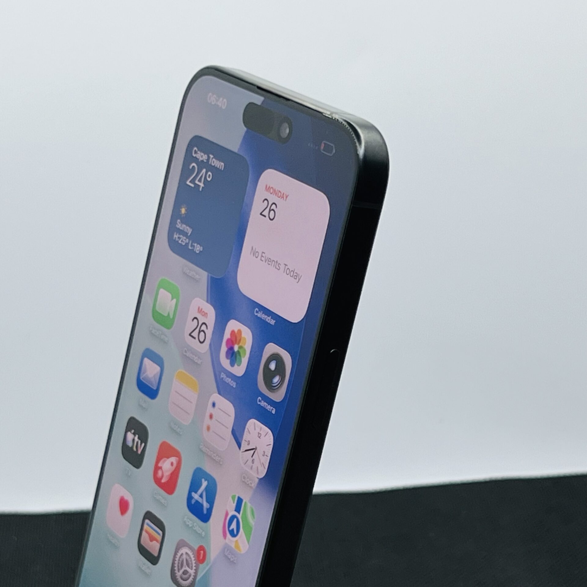 Apple iPhone 15 Pro Max 256GB Black Titanium – (Grade B) - Image 7