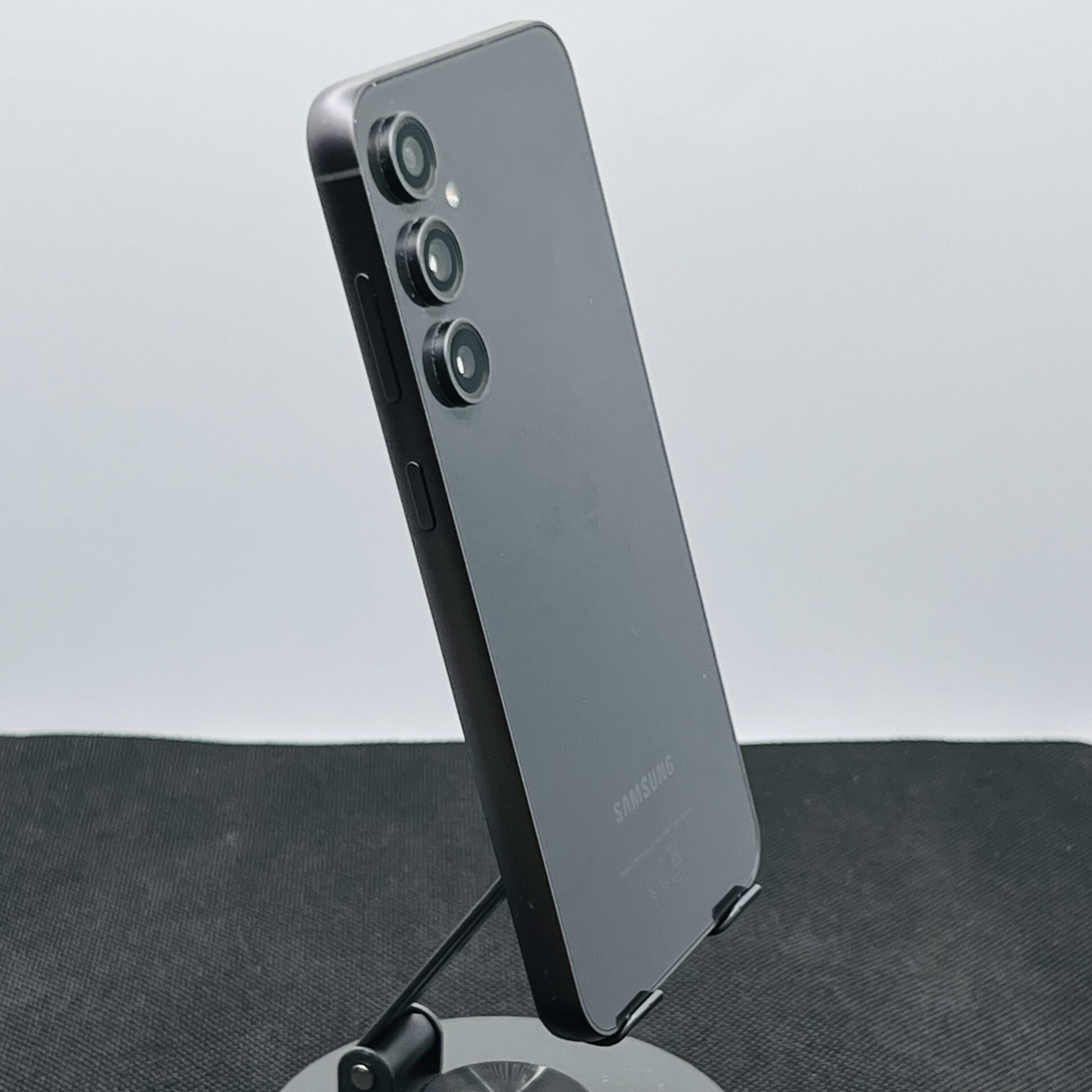 Samsung Galaxy S23 FE 256GB Graphite – (Grade B) - Image 9