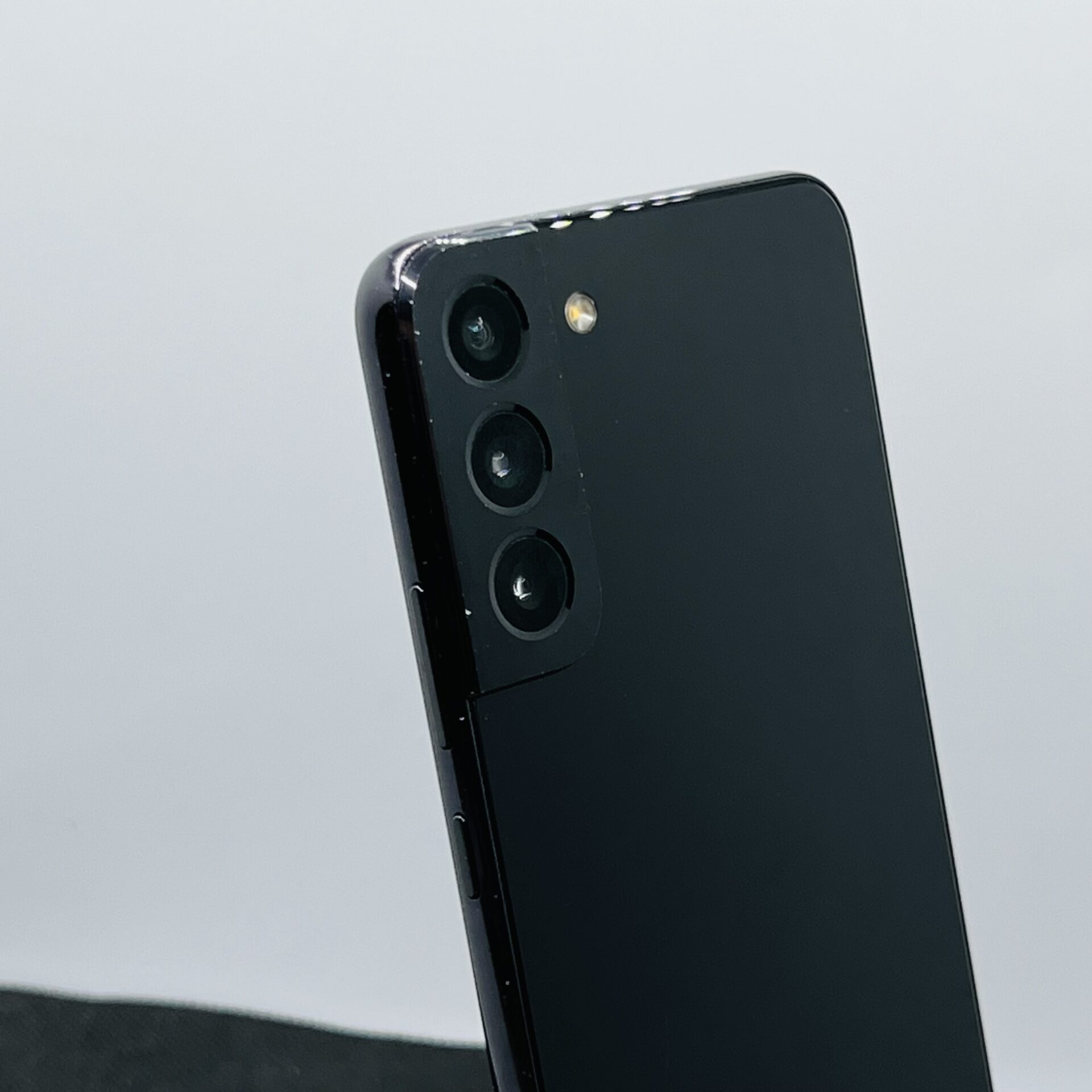 Samsung Galaxy S22 Plus 256GB Phantom Black – (Grade B) - Image 10