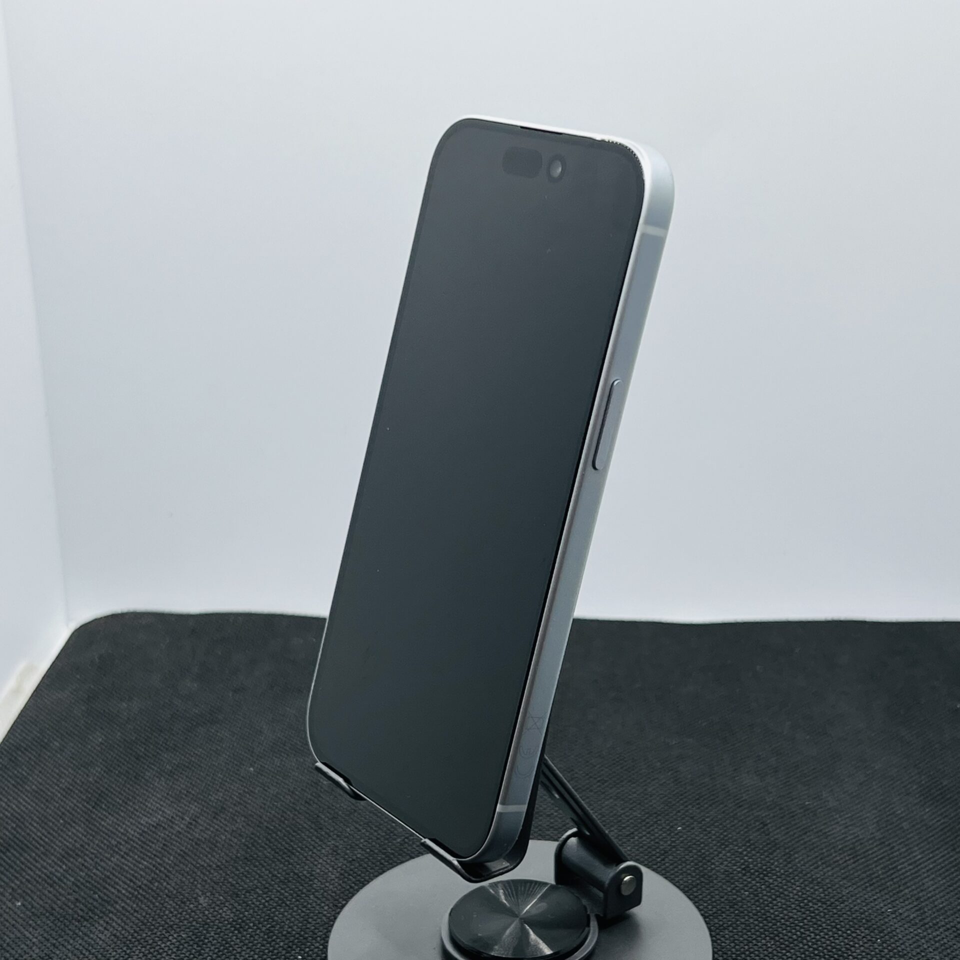 Apple iPhone 15 128GB Blue – (Grade B) - Image 7