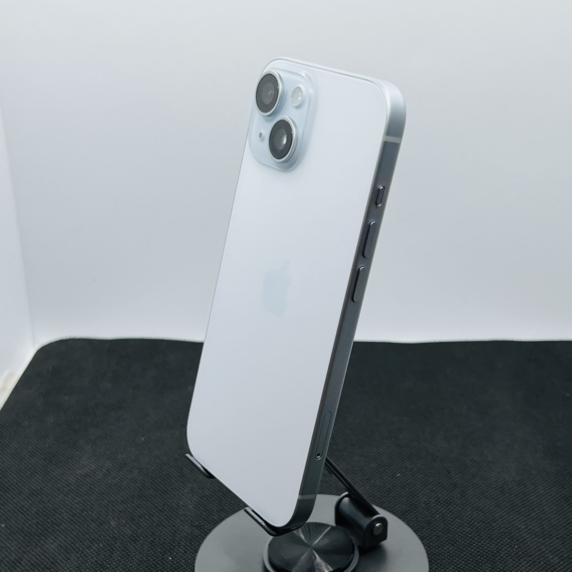 Apple iPhone 15 128GB Blue – (Grade B) - Image 8