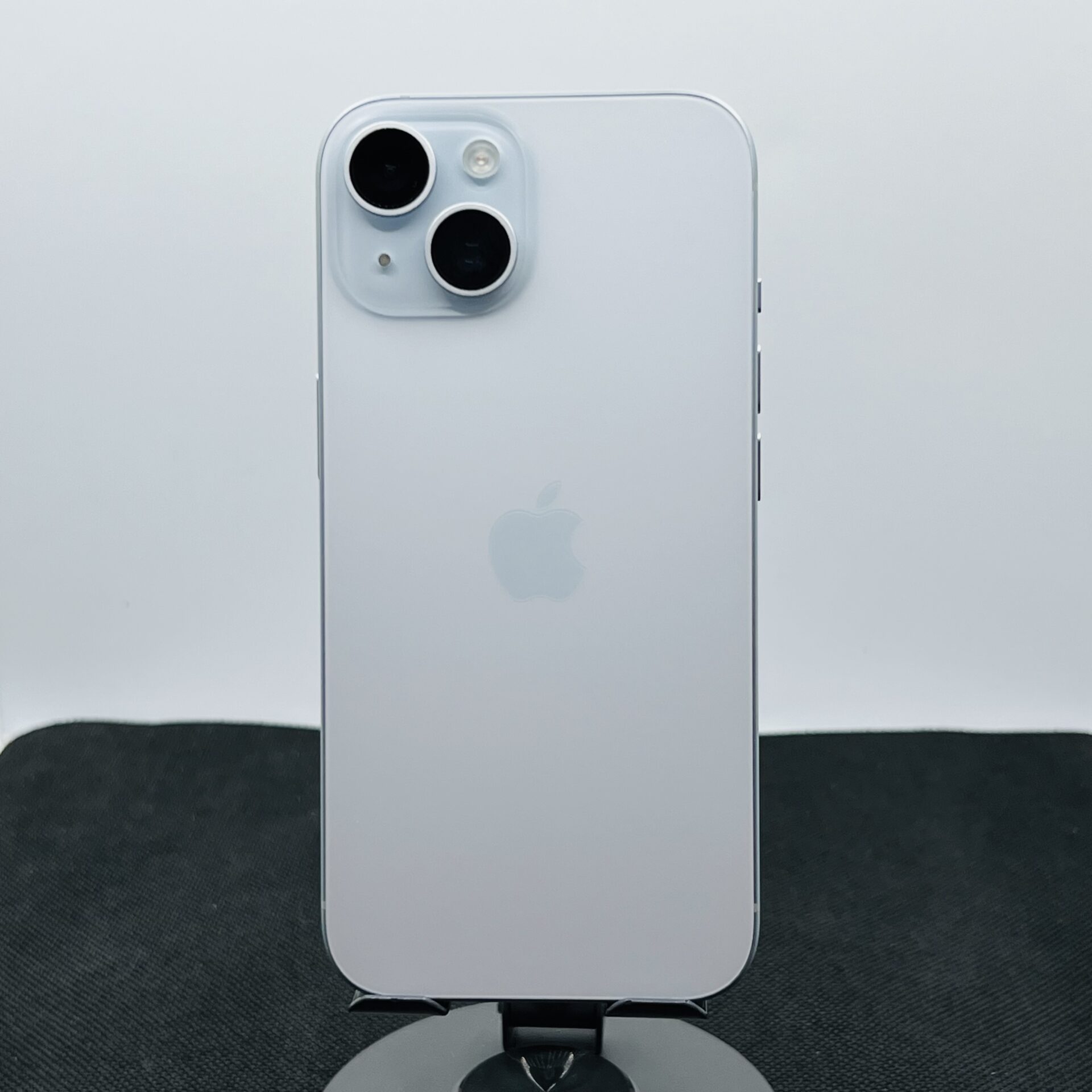 Apple iPhone 15 128GB Blue – (Grade B) - Image 9