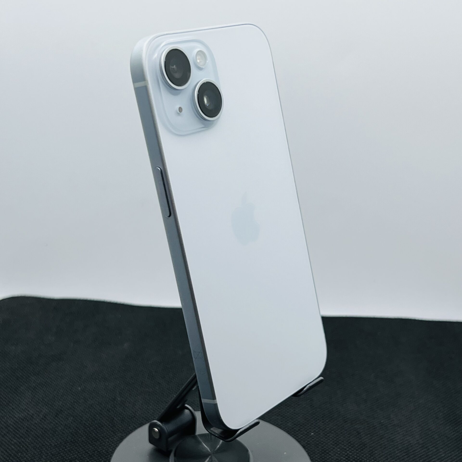 Apple iPhone 15 128GB Blue – (Grade B) - Image 10