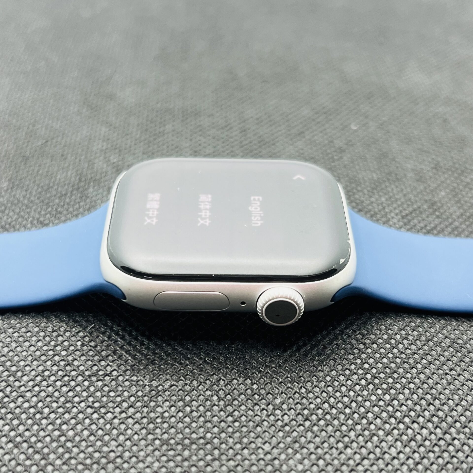 Apple Watch Series 10 42mm GPS Only Silver – (Grade B) - Image 4