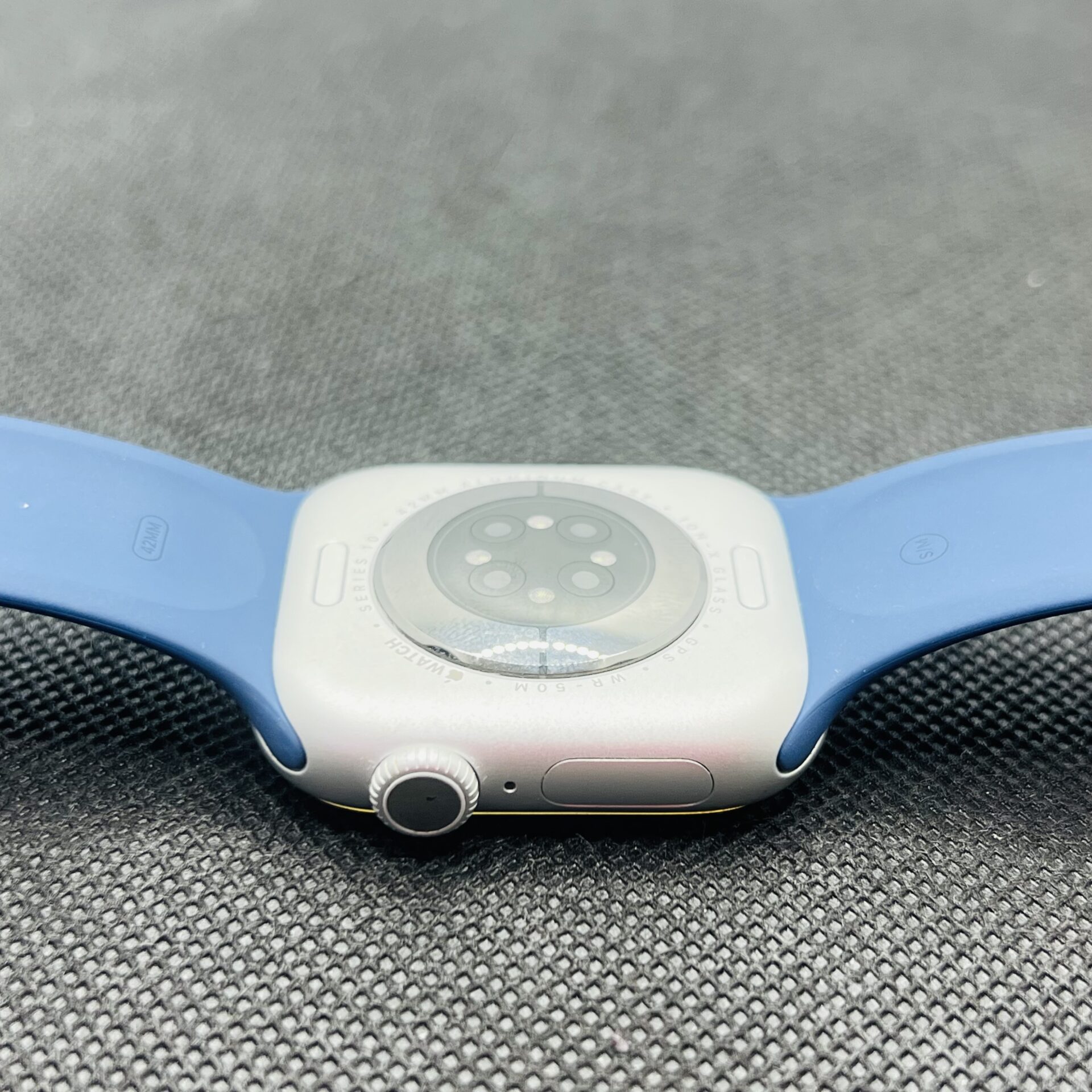 Apple Watch Series 10 42mm GPS Only Silver – (Grade B) - Image 7